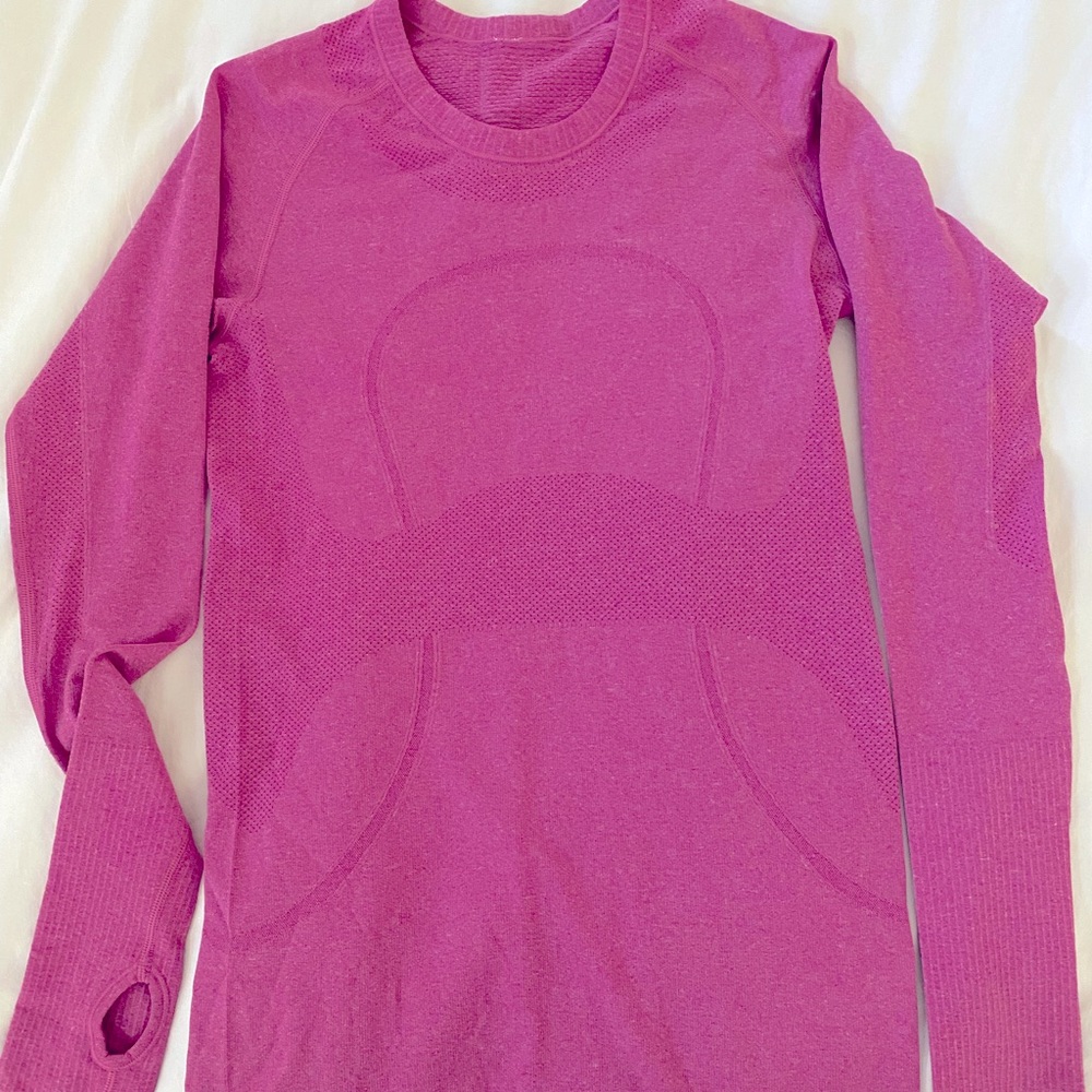Lululemon long sleeve top, size 4/6